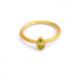 PALM & SEA 18 kt gold plated silver ring and green peridot